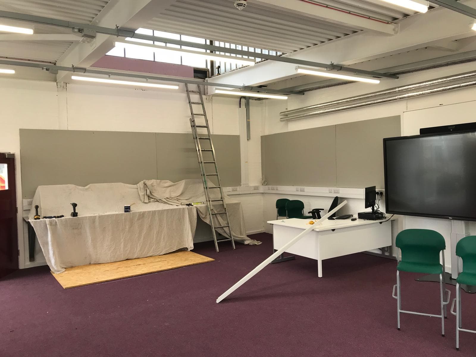 Commercial lighting installation